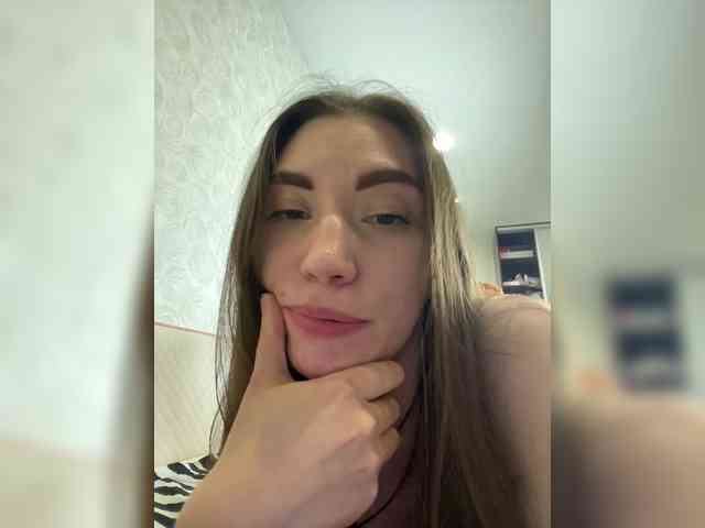 pussyhome24-7 webcam