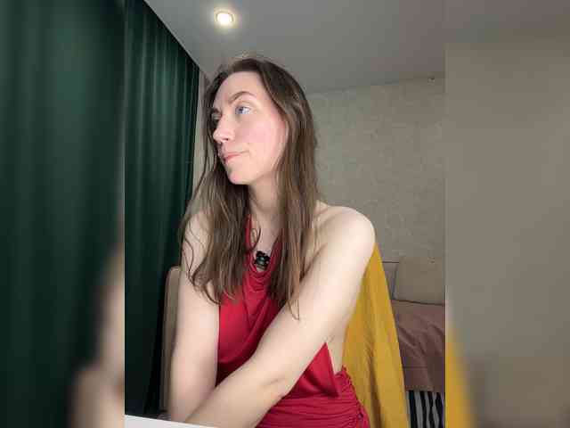 pussyhome24-7 webcam