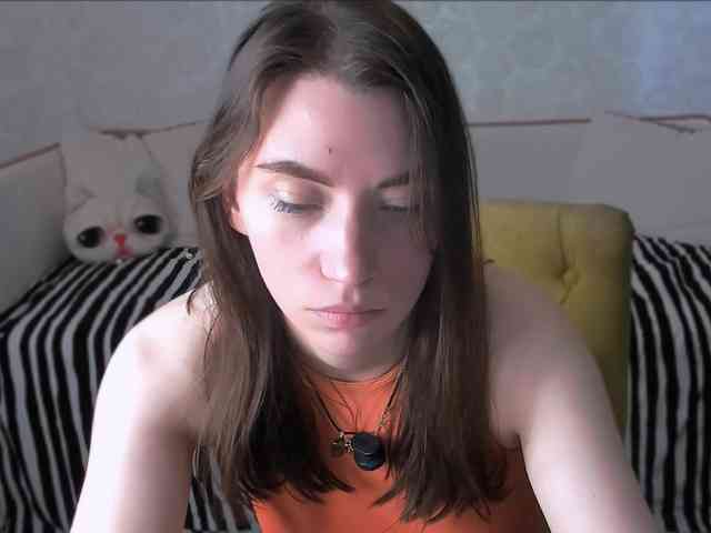 pussyhome24-7 webcam