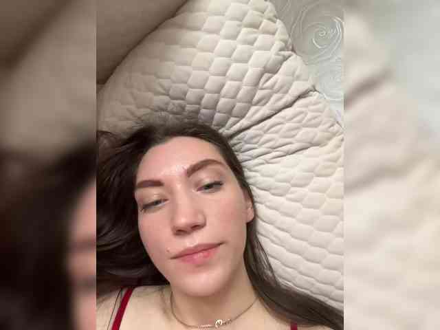 pussyhome24-7 webcam