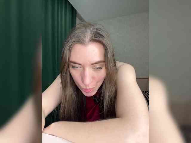 pussyhome24-7 webcam