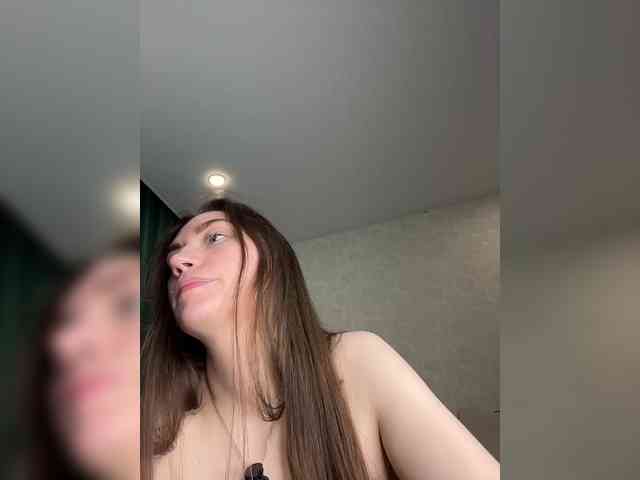 pussyhome24-7 webcam