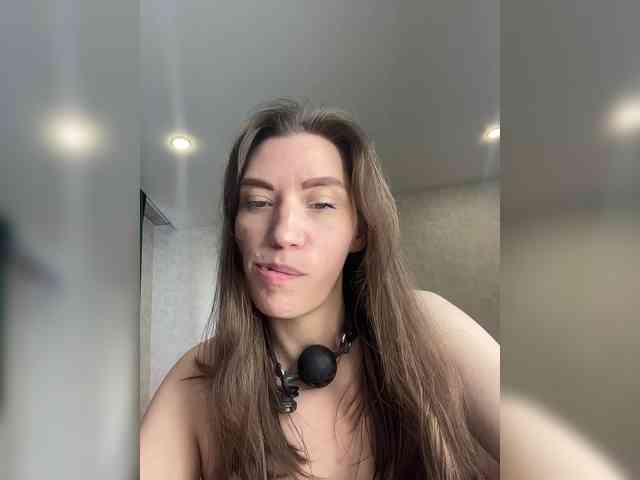 pussyhome24-7 webcam