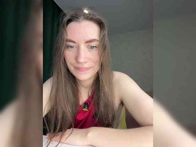 pussyhome24-7 webcam