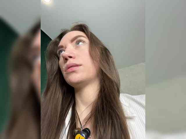 pussyhome24-7 webcam