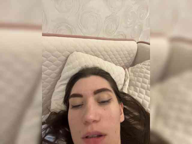 pussyhome24-7 webcam