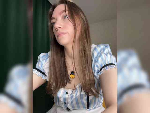 pussyhome24-7 webcam