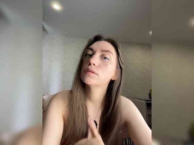 pussyhome24-7 webcam
