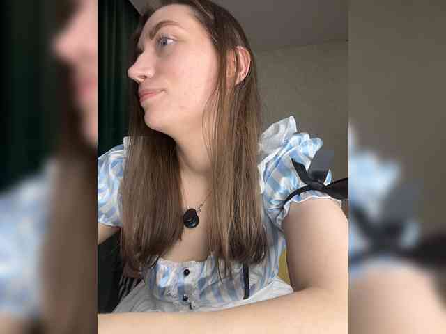 pussyhome24-7 webcam