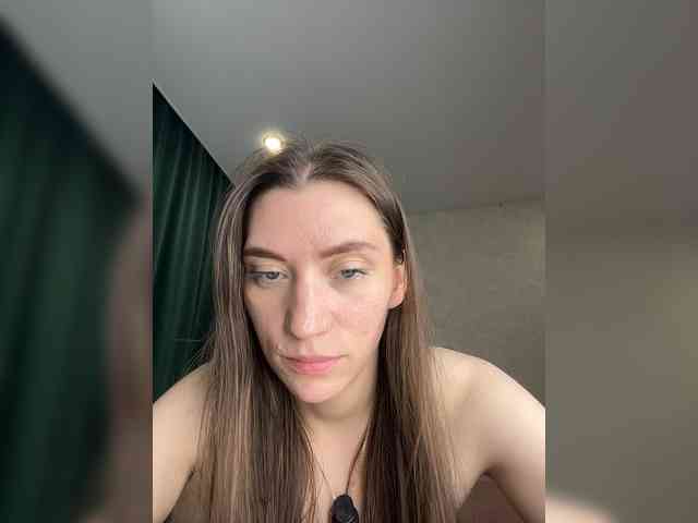 pussyhome24-7 webcam