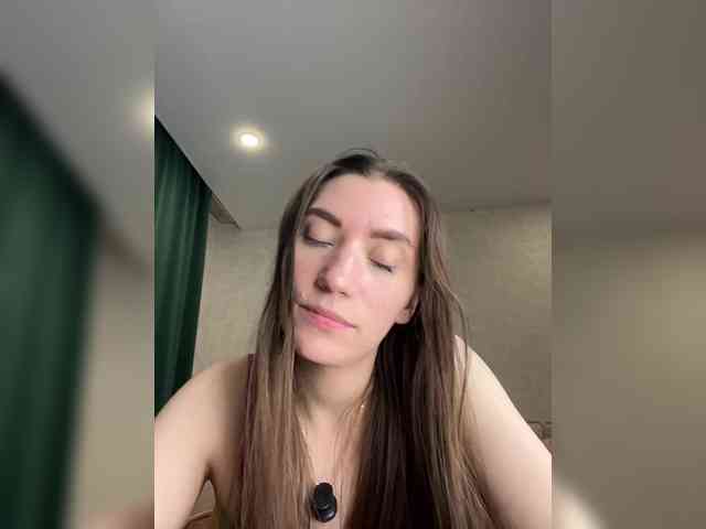 pussyhome24-7 webcam
