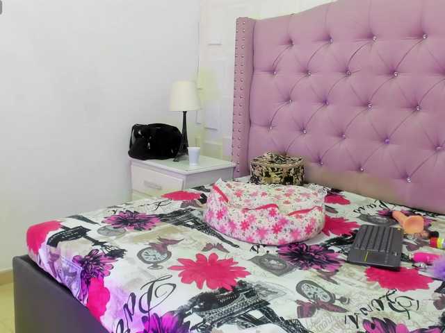 KimberlyBoone's BongaCams show and profile