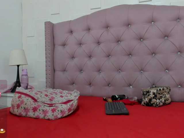 KimberlyBoone live cam on BongaCams