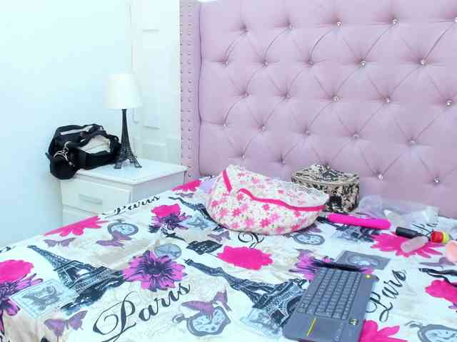 KimberlyBoone webcam