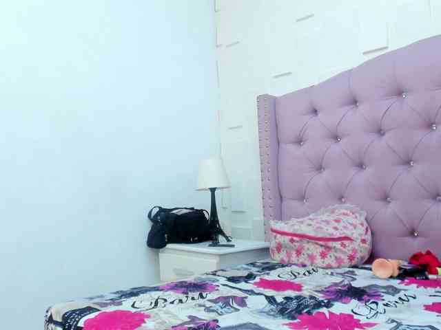 Модель: KimberlyBoone