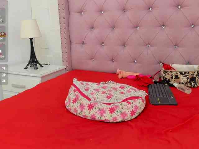 KimberlyBoone webcam