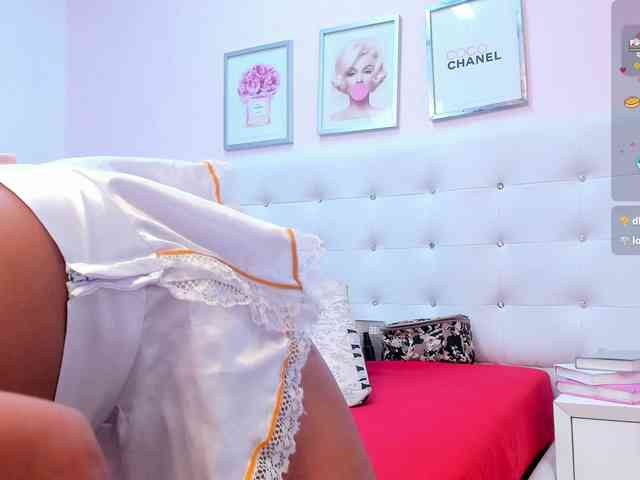 KimberlyBoone webcam