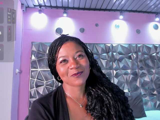 KeisySmith live cam on BongaCams