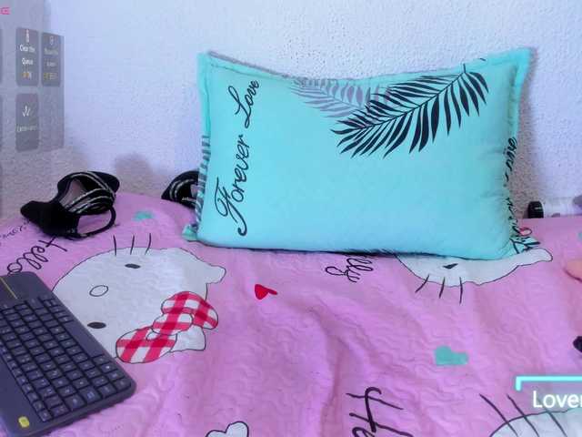 Naniis-wish live cam on BongaCams