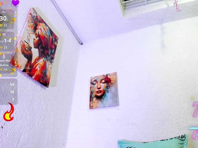 Naniis-wish live cam on BongaCams