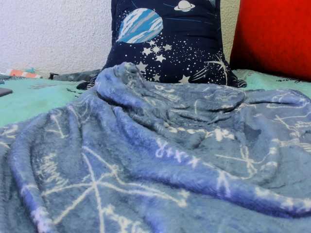 Naniis-wish live cam on BongaCams
