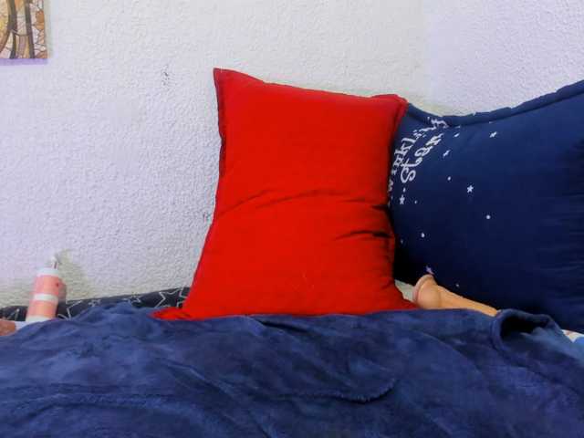Naniis-wish live cam on BongaCams