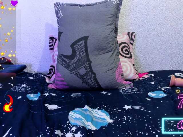 Naniis-wish live cam on BongaCams