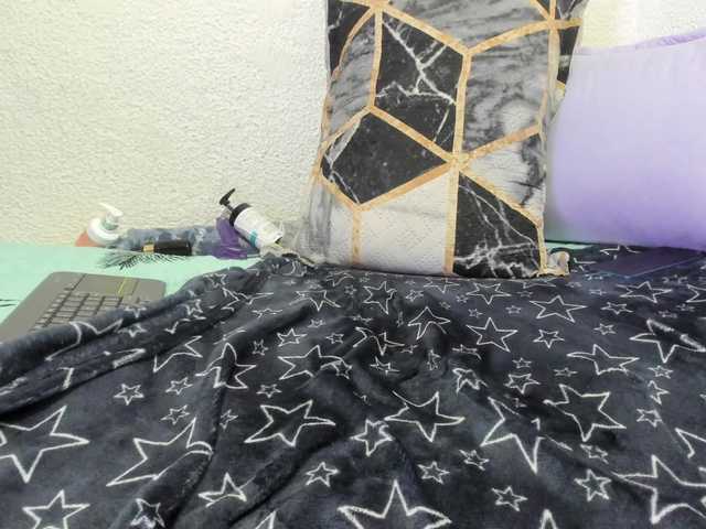 Naniis-wish — live female cam