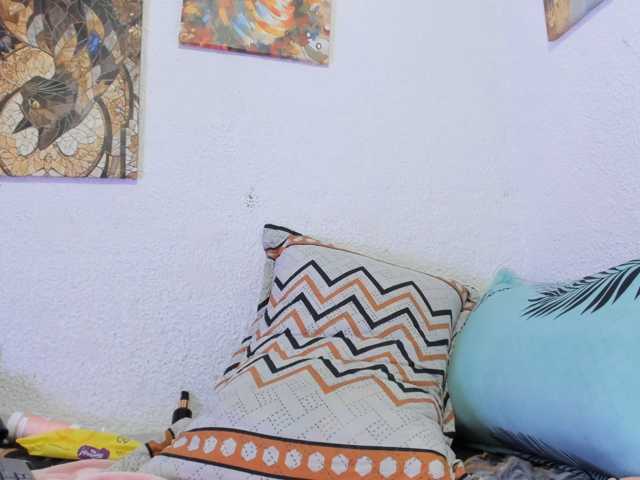 Naniis-wish live cam on BongaCams