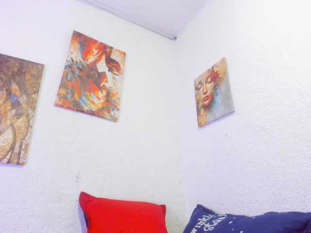 Naniis-wish live cam on BongaCams