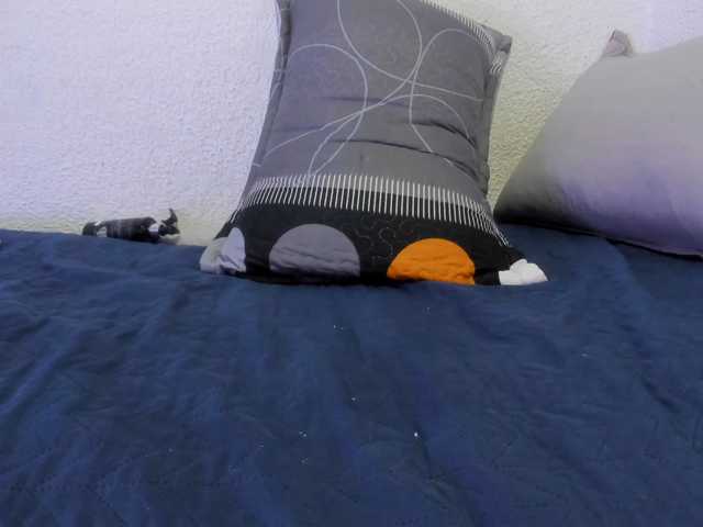 Naniis-wish live cam on BongaCams