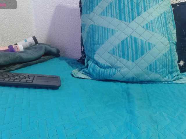 Naniis-wish live cam on BongaCams