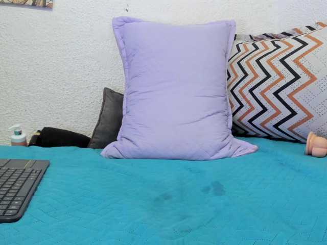 Naniis-wish live cam on BongaCams