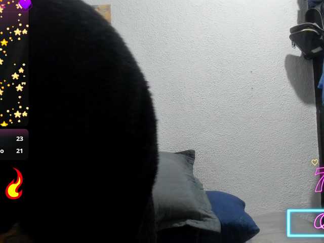 Naniis-wish live cam on BongaCams