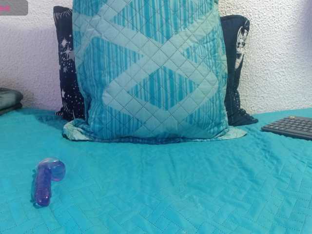 Naniis-wish live cam on BongaCams