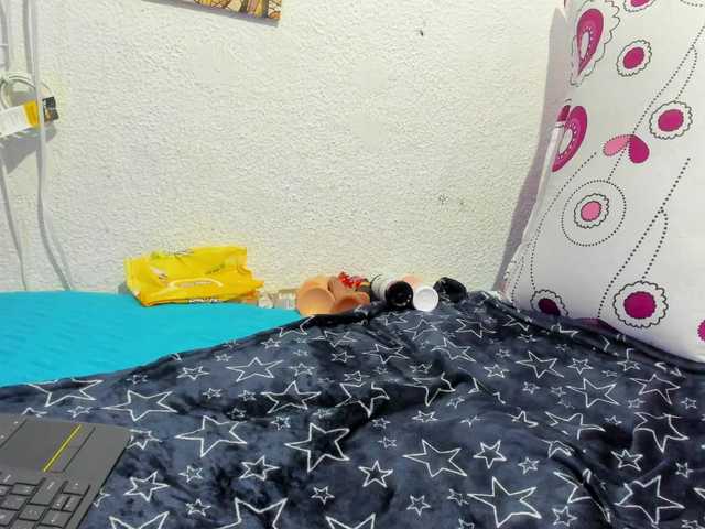 Naniis-wish live cam preview