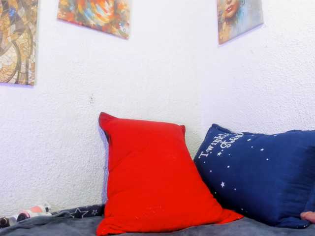 Naniis-wish live cam on BongaCams