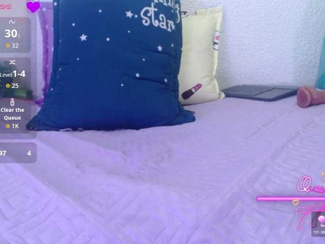 Naniis-wish live cam on BongaCams
