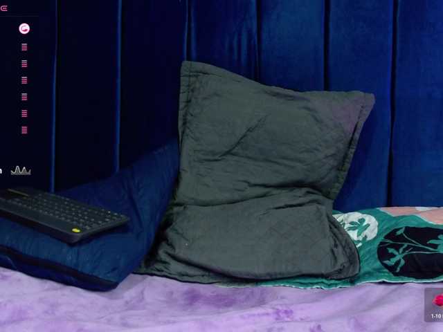 Naniis-wish's BongaCams show and profile