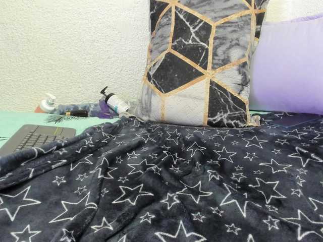 Naniis-wish — live female cam