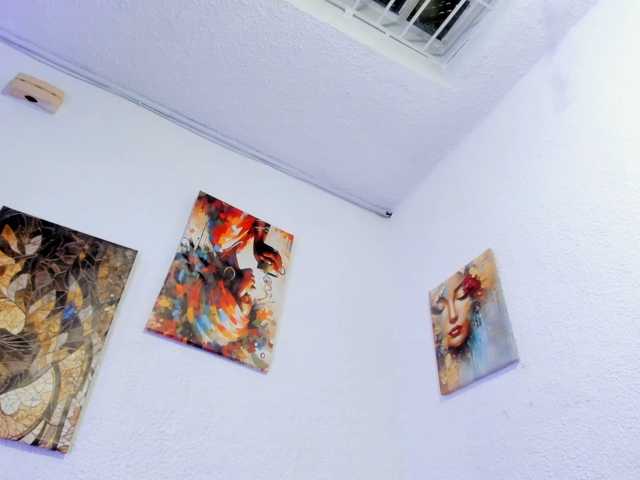 Naniis-wish live cam on BongaCams
