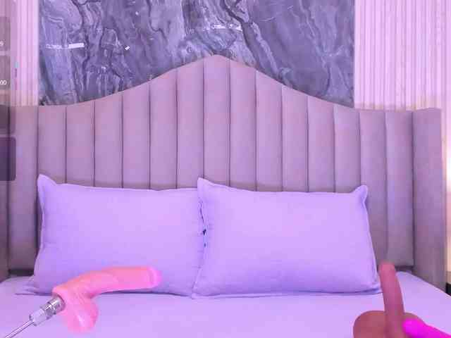 NicolAdams webcam