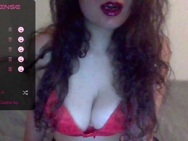 baby-is-bored live cam on BongaCams