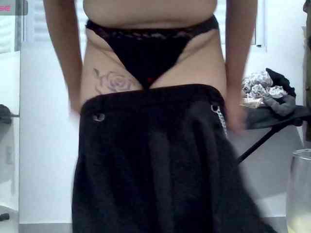 baby-is-bored webcam