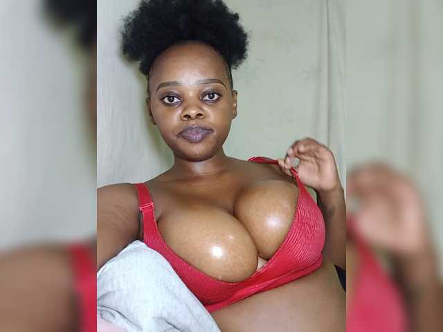 Kimmie11 live cam on BongaCams