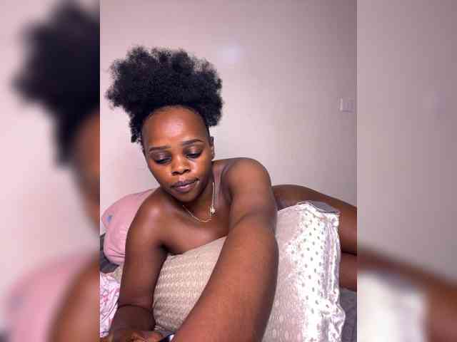 Kimmie11 webcam
