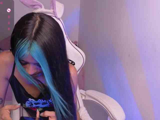 OnlyBabyJuliet webcam