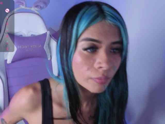OnlyBabyJuliet webcam