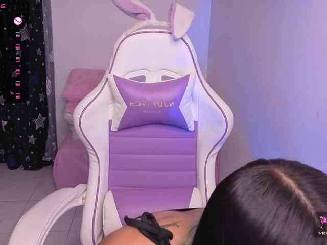 OnlyBabyJuliet webcam