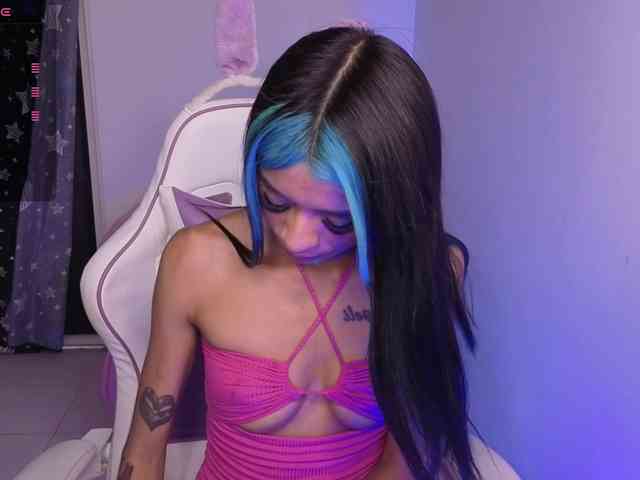 OnlyBabyJuliet webcam